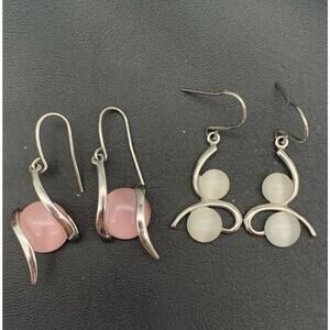Lot Of 2 Pairs Of Silver Tone Modernist Pink & White Cats Eye Cabochon Earrings